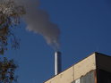 Průmysl v Adamově stále žije, kouřící komín nechť je toho jasným důkazem.